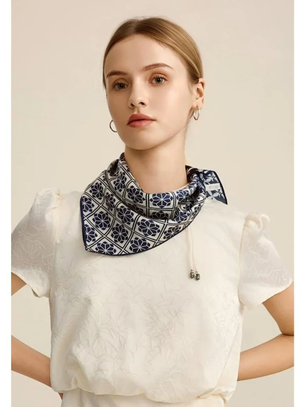 Luxurious 100% Silk Square Scarf - 25.6